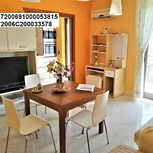  Apartment La Bomboniera Italy